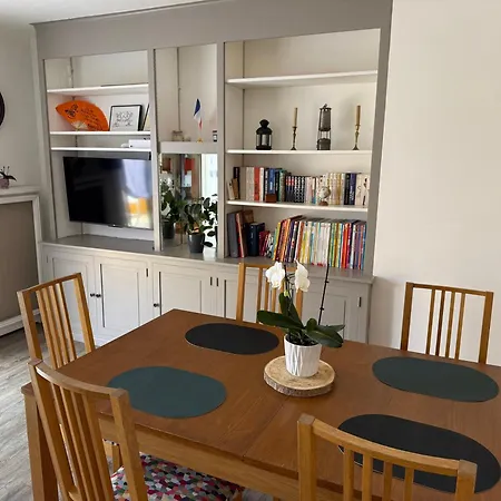 Vue Sur Collines De Cannes Apartment